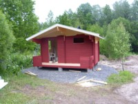 Saunan vailla ikkunoita ja ovia